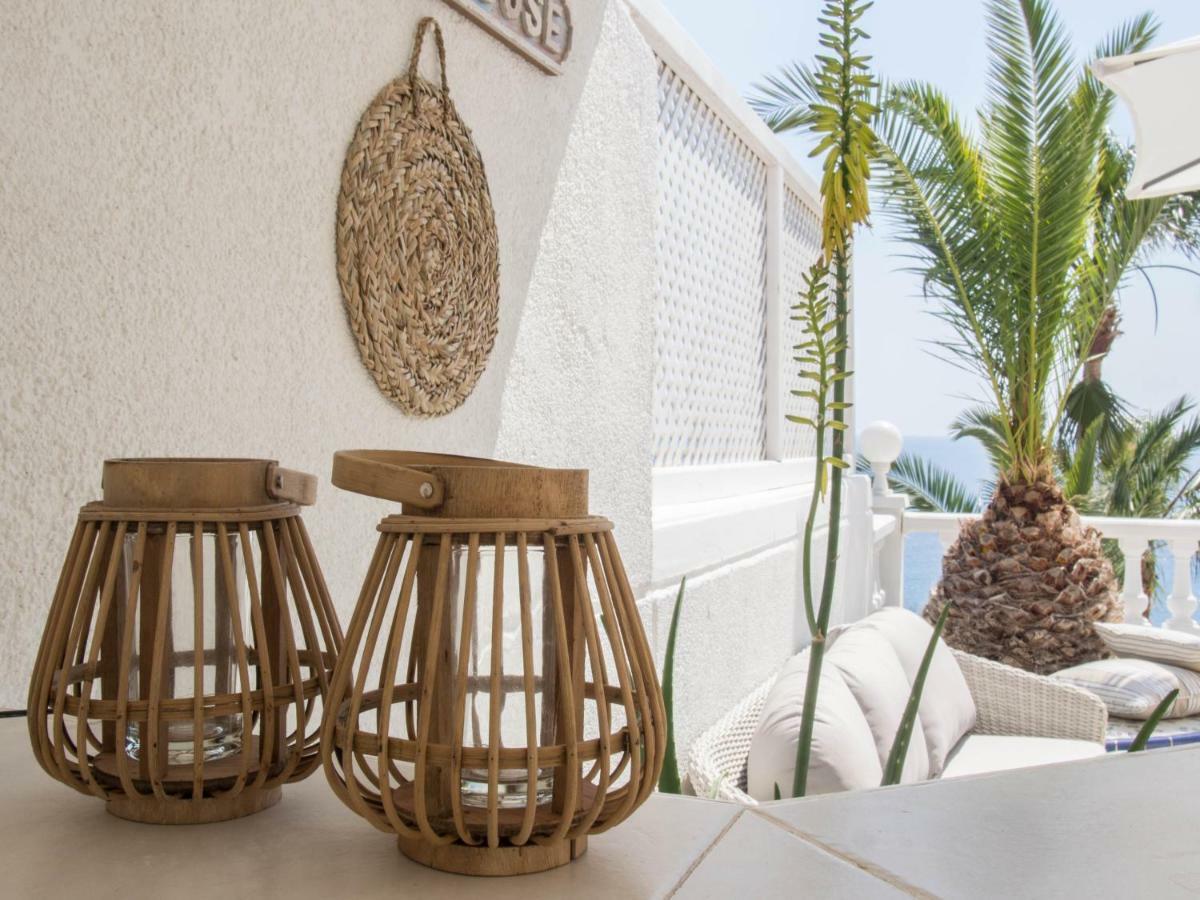 Frontline Villa, Five Star Deluxe El Campello Exterior photo